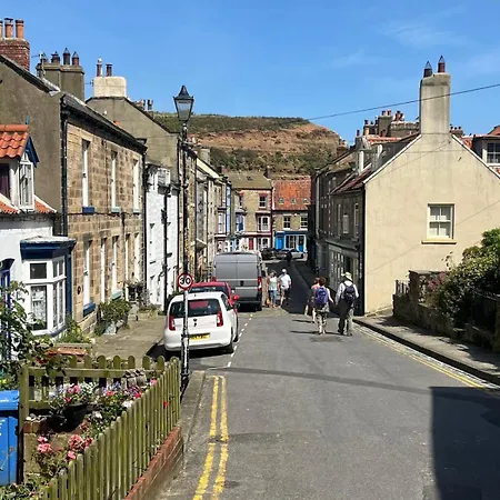 Kurnell Cottage, * Staithes