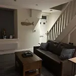Kurnell Cottage, Dom wakacyjny Staithes
